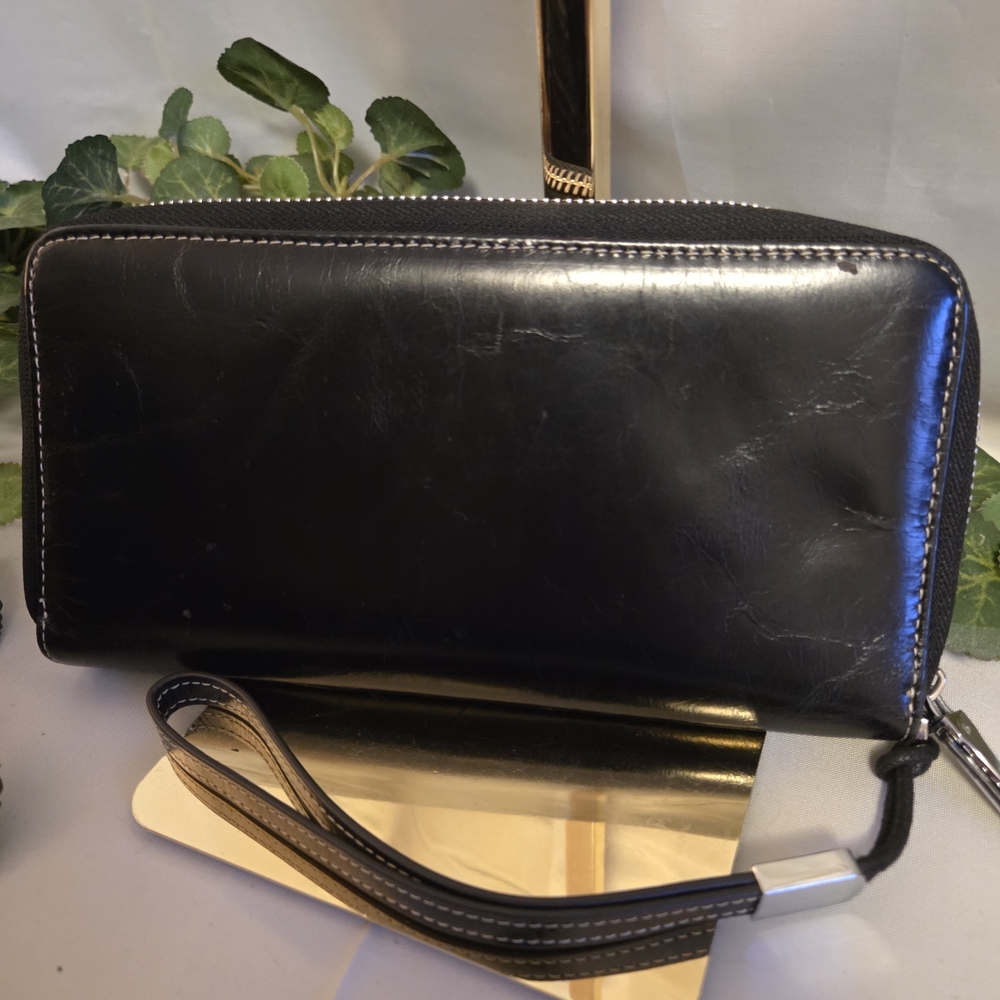 Buxton RFID Zip Around Leather Wristlet Wallet Organizer Black Clutch